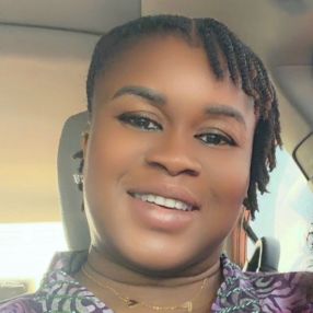 Bosede, Babysitter à Regina