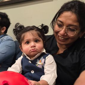 Urvi, Famille à Halifax