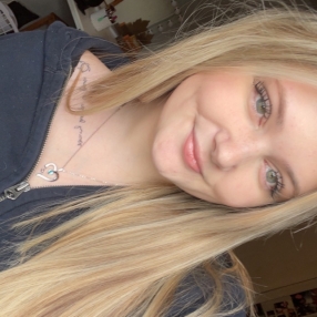 Ella, Babysitter in Hamilton