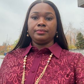 Precious, Babysitter in Barrie