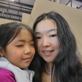 Luna, Babysitter in Vancouver