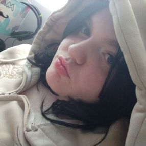 Lyn, Babysitter in Leduc