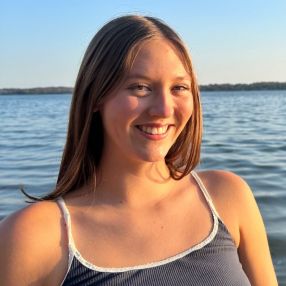 Brynn, Babysitter in Gravenhurst