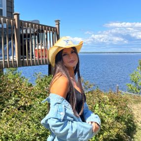 Emmy, Babysitter in Quispamsis