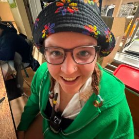 Mia, Babysitter in Saint-Colomban
