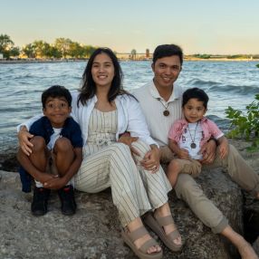 Elizabeth, Famille à Oshawa
