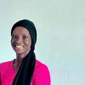 Oumou, Babysitter à Laval