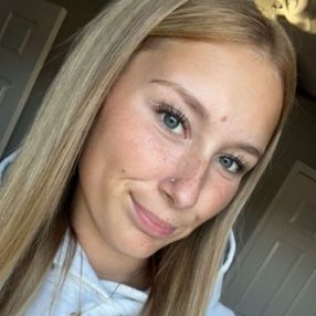 Brianna, Babysitter à Halton Hills