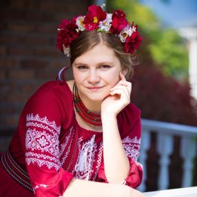 Elizabeth, Babysitter in Castlegar