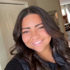 Keona, Babysitter à Calgary