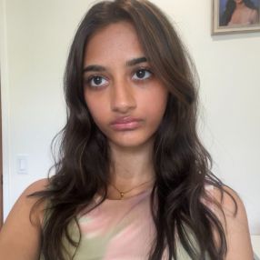 Jhalak, Babysitter à Calgary