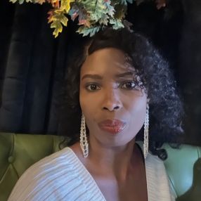 Olamide, Babysitter à Calgary