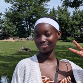 Emmanuelle, Babysitter à Longueuil