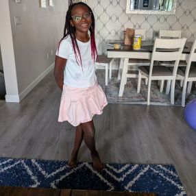 Dee, Famille à Surrey