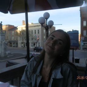 Isabelle, Babysitter in Brockville