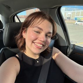Lexi, Babysitter in Regina