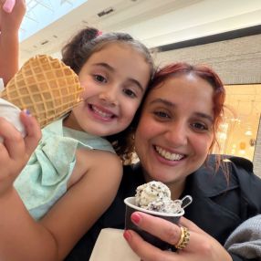 Fernanda, Family in Mississauga
