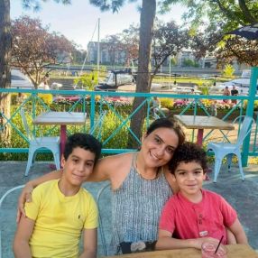 Sabrine, Famille à Pointe-Claire