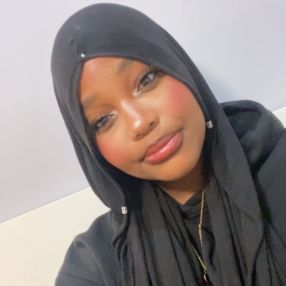 Manal, Babysitter in Shawinigan