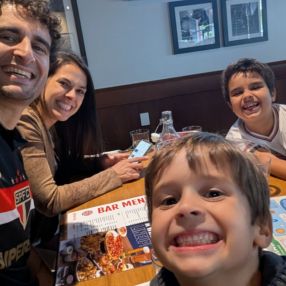 Leonardo, Famille à Langley Township