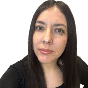 Angie, Babysitter in Montreal