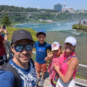 Luis, Famille à Vaughan