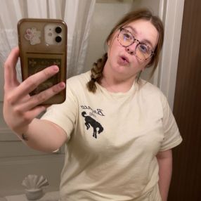 Kadence, Babysitter à Fort Saskatchewan