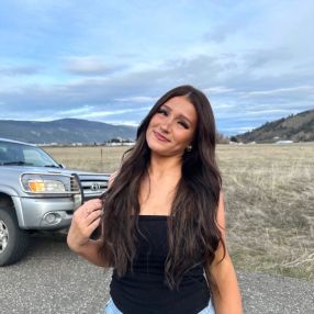 Emily, Babysitter in Vernon
