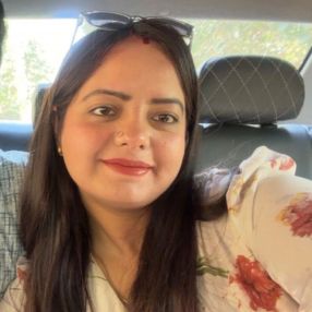 Ekta, Babysitter à Brampton
