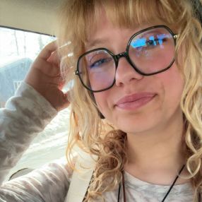 Emily, Babysitter à Cochrane