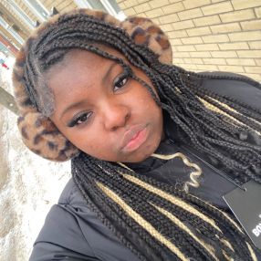Koryne-gloria, Babysitter in Repentigny