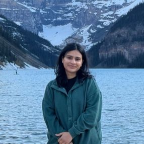 Simranjit, Babysitter in Kelowna