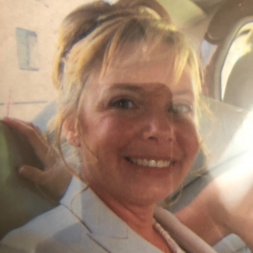 Karen, Babysitter in Castlegar
