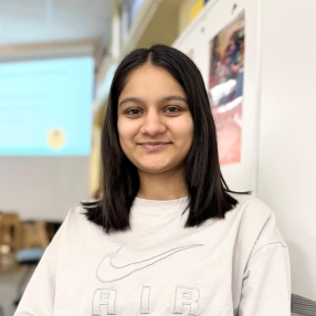 Isha, Babysitter à Hamilton