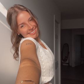 Stacy, Babysitter in Saint-Augustin-de-Desmaures