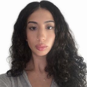 Elif, Babysitter à Ottawa