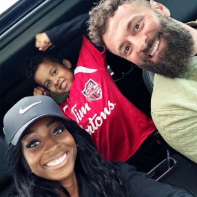 Shana, Family in Saint-Constant