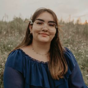 Lycia, Babysitter in Maple Ridge