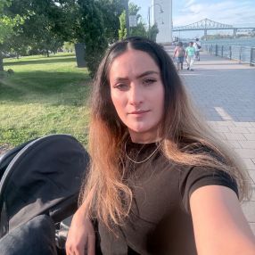 Nosheen, Babysitter in Brossard