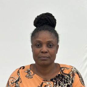 Marjorie, Babysitter in Drummondville