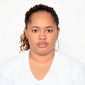 Adama foly, Babysitter à Brossard