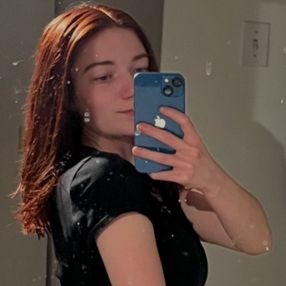 Adrianna, Babysitter in Calgary
