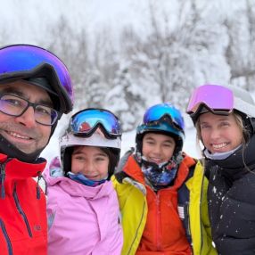 Ali, Famille à Uxbridge