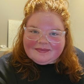 Katy, Babysitter à Edmonton