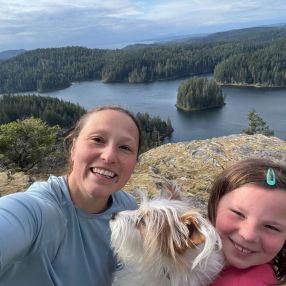 Meryl, Family in Maple Ridge