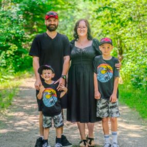 Victoria, Family in North Bay