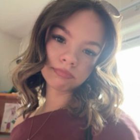Charlotte, Babysitter in Ingersoll