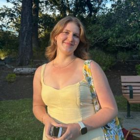 Sabrina, Babysitter in Victoria