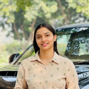 Muskan, Babysitter à Surrey