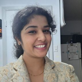 Lavina, Babysitter à Halton Hills